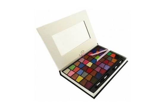 Paleta 3D Jasmyne 96 colores por R $ 59,90 en la tienda en línea ShopBela