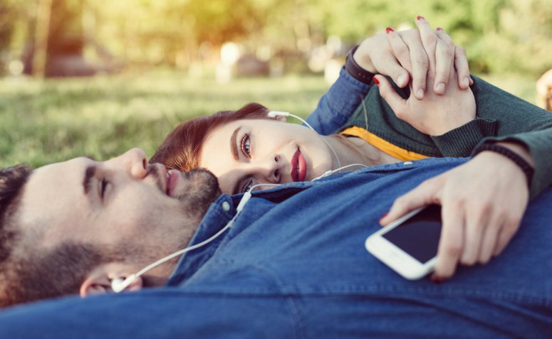 50 canciones románticas para que declares todo tu amor