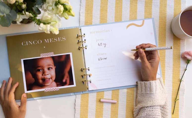 Baby book: tutoriales y 25 plantillas para hacer que cada momento sea eterno