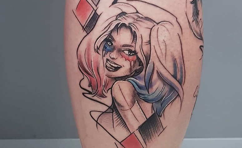 Tatuaje de arlequín: 35 imágenes para los fanáticos del villano del cómic