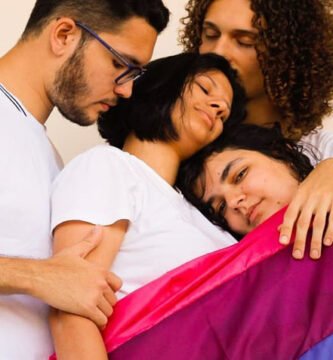 Hechos sobre la bisexualidad para conocer y mitos para romper ahora