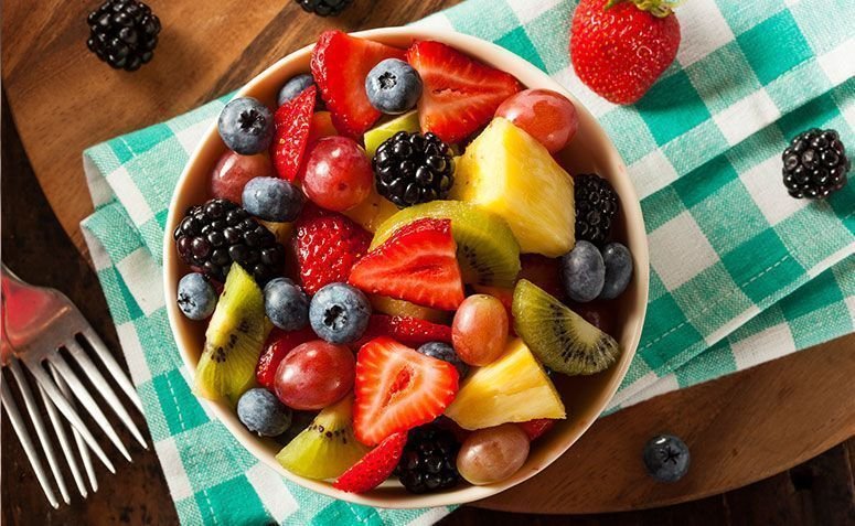 29 recetas de ensalada de frutas para un refrigerio saludable y refrescante