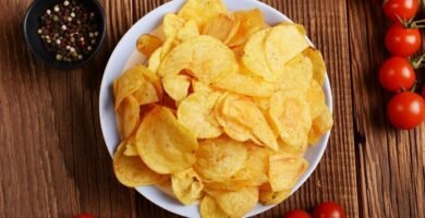 Cómo hacer "chips" en el microondas sin usar aceite