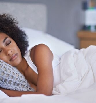 8 alternativas naturales que te ayudan a dormir más rápido