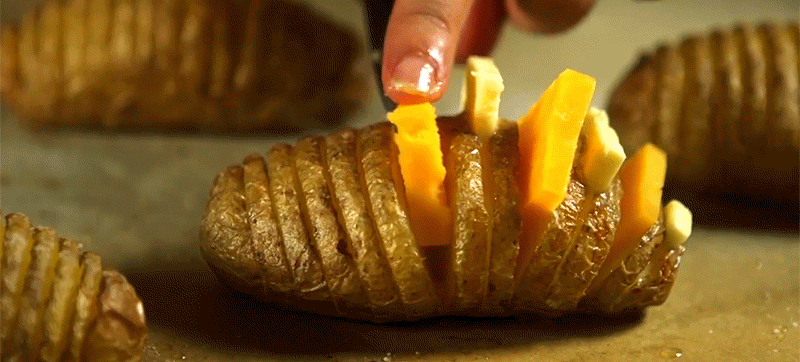 Patata rellena de queso.  Foto: Reproducción